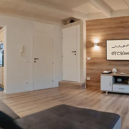 Moh - Il Maniero Apartman *