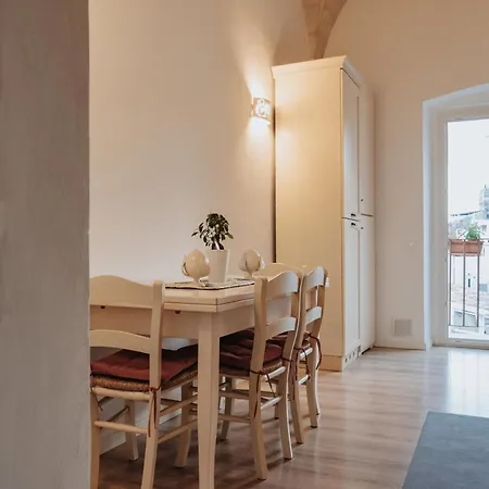 Moh - Il Maniero Apartman